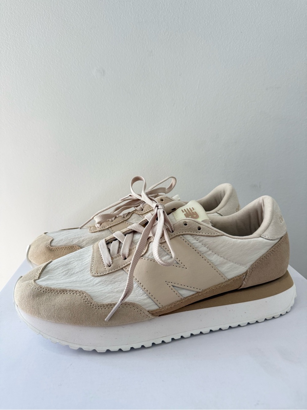 New Balance Women's Neutral Beige Retro 237 Sneakers Size: W 12, M 10.5 New